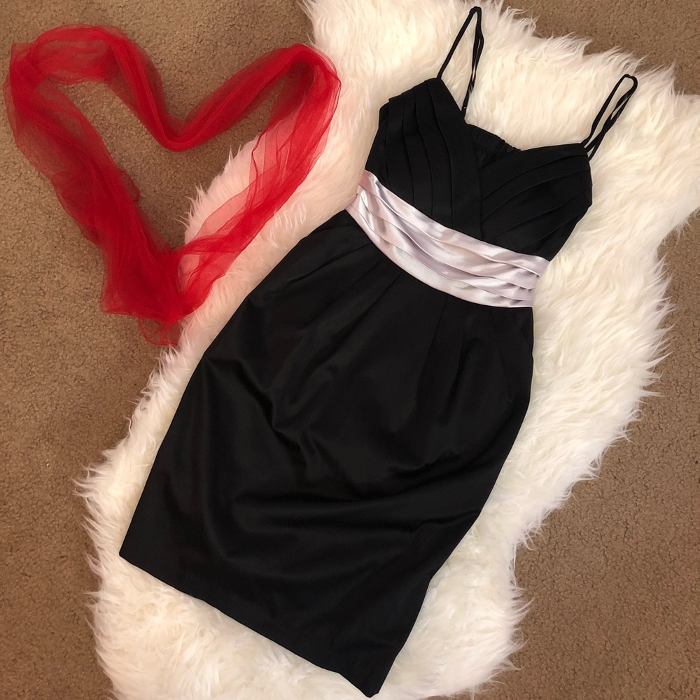 Formal Black/Silver Above Knee Dress